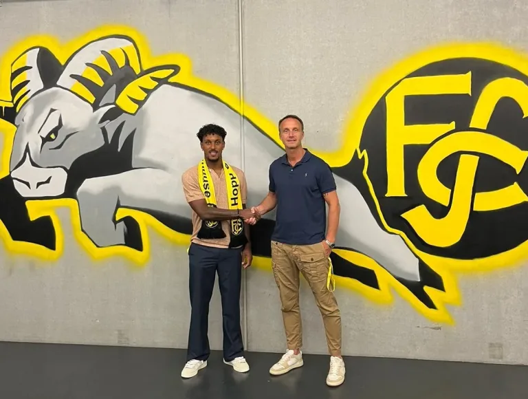Wetz verstärkt Defensive